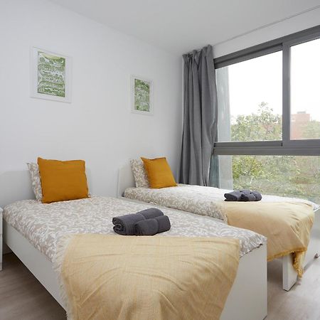 Three Bedroom Two Bathroom Apartment Close To Beach Barcelona Bagian luar foto