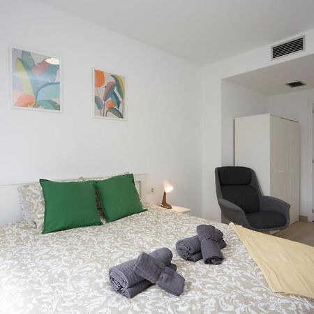 Three Bedroom Two Bathroom Apartment Close To Beach Barcelona Bagian luar foto