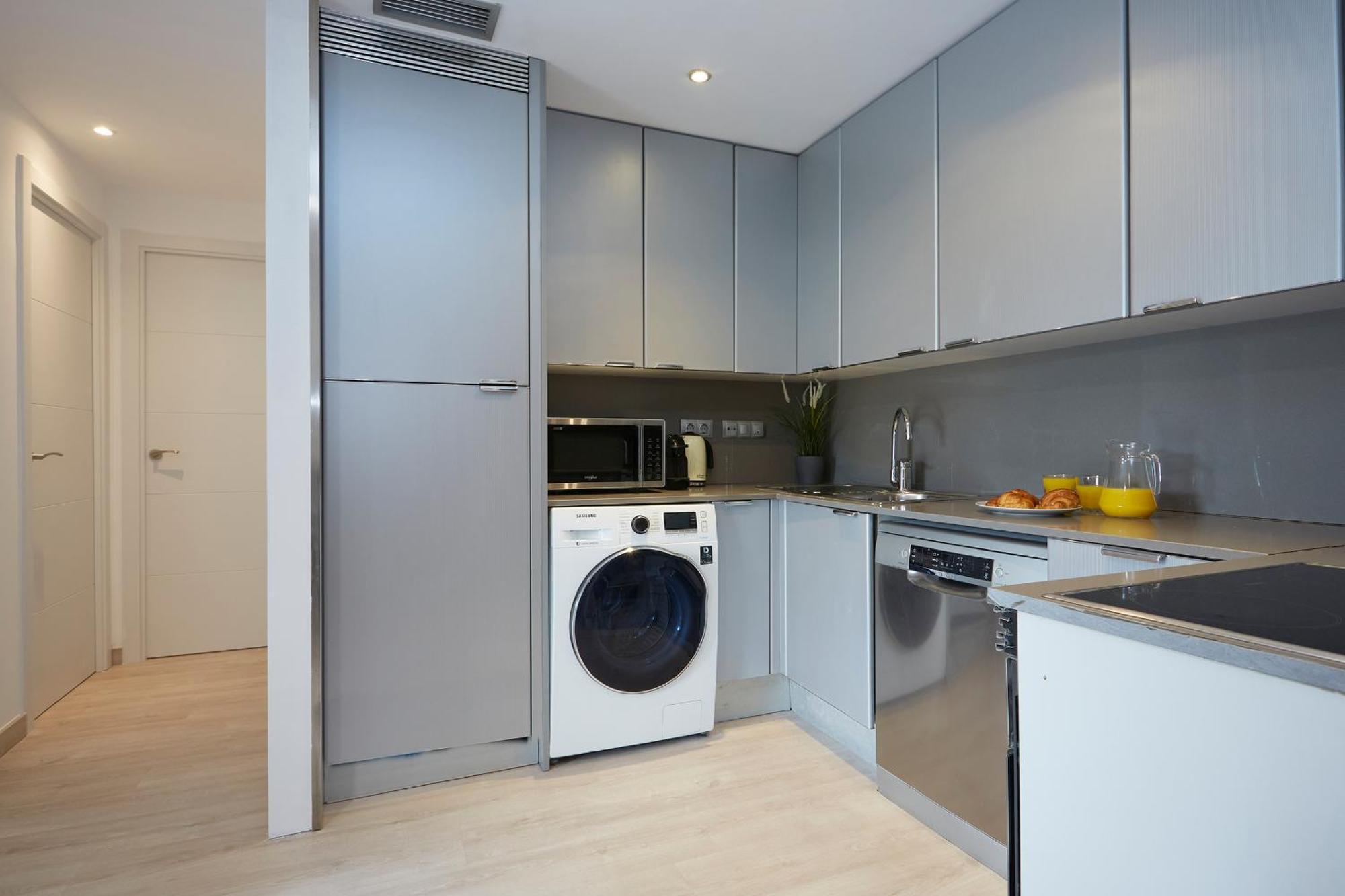 Three Bedroom Two Bathroom Apartment Close To Beach Barcelona Bagian luar foto