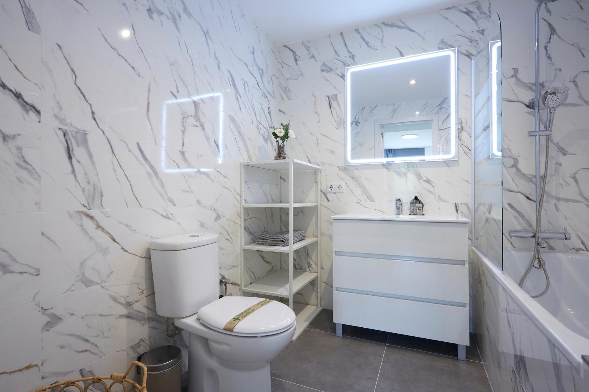 Three Bedroom Two Bathroom Apartment Close To Beach Barcelona Bagian luar foto