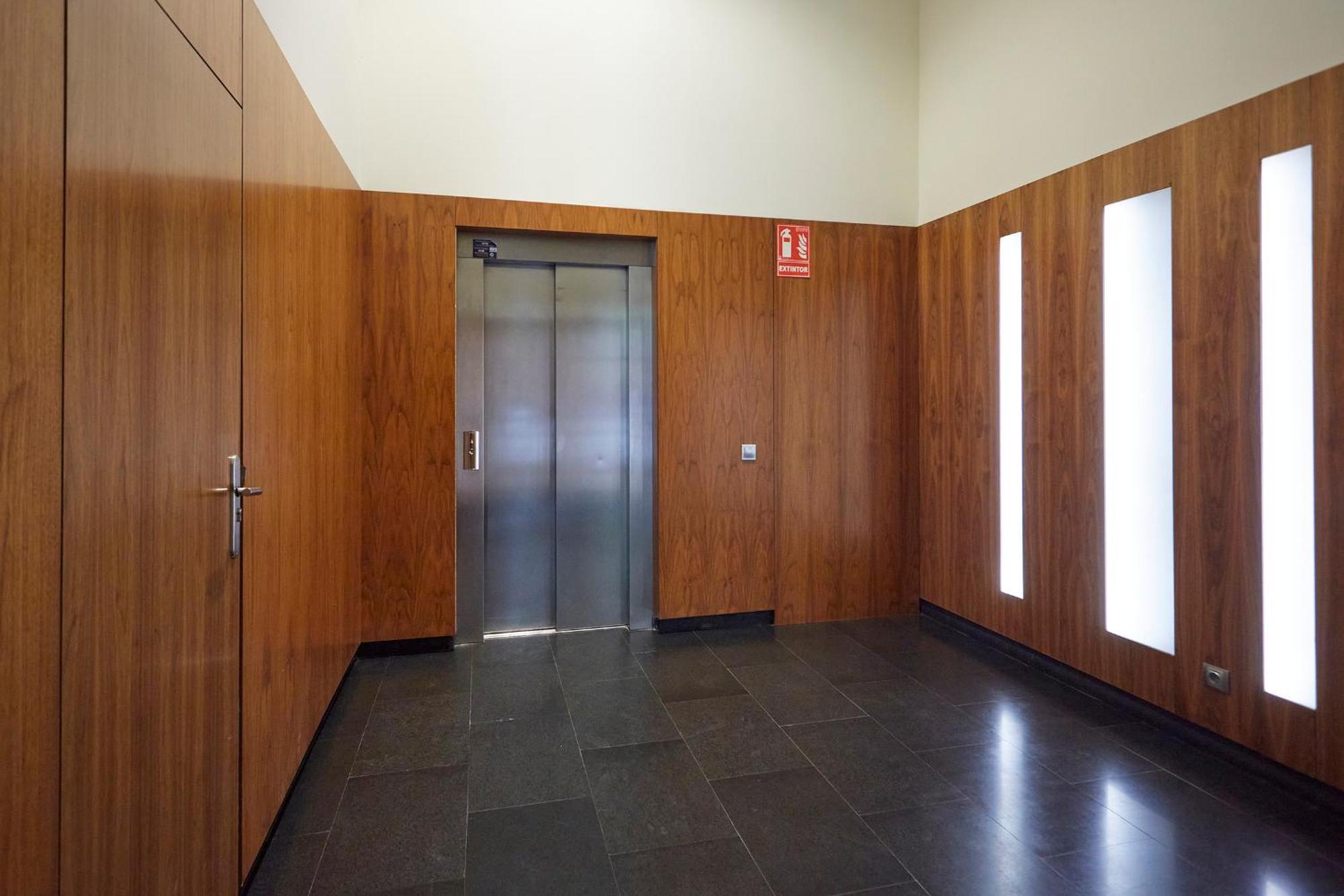 Three Bedroom Two Bathroom Apartment Close To Beach Barcelona Bagian luar foto